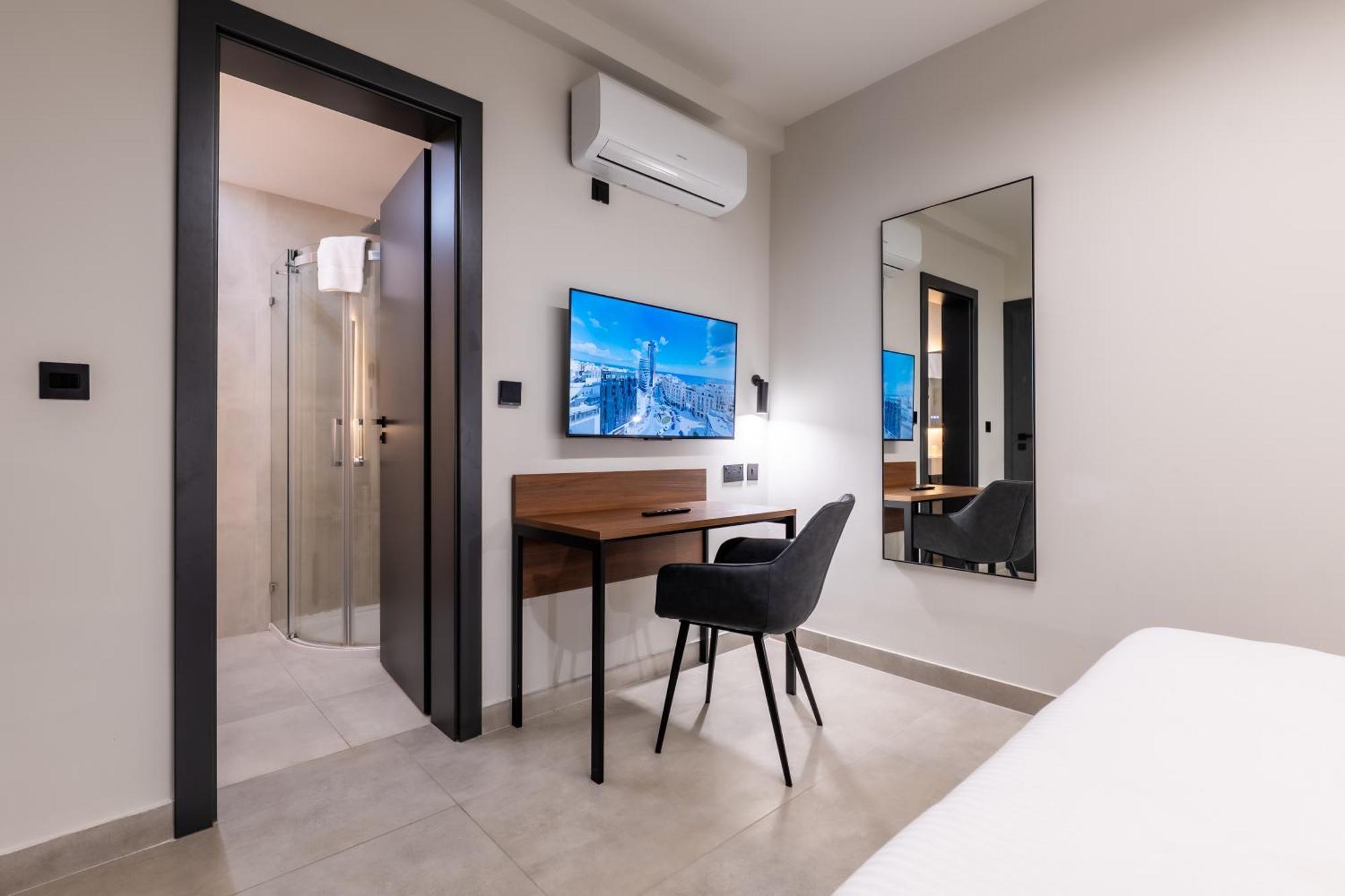 Onyx Hotel Сент Джулианс Экстерьер фото